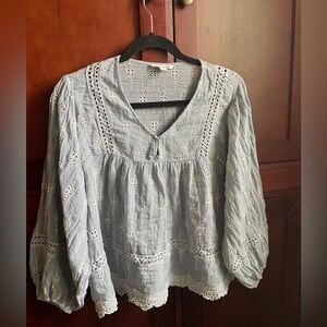 American Eagle Boho Eyelet Embroidered Gray Women Long Sleeve Top / Size Small